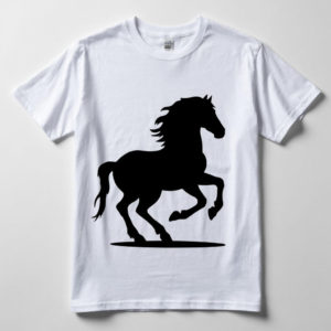 Футболка бела с принтом черной лошади